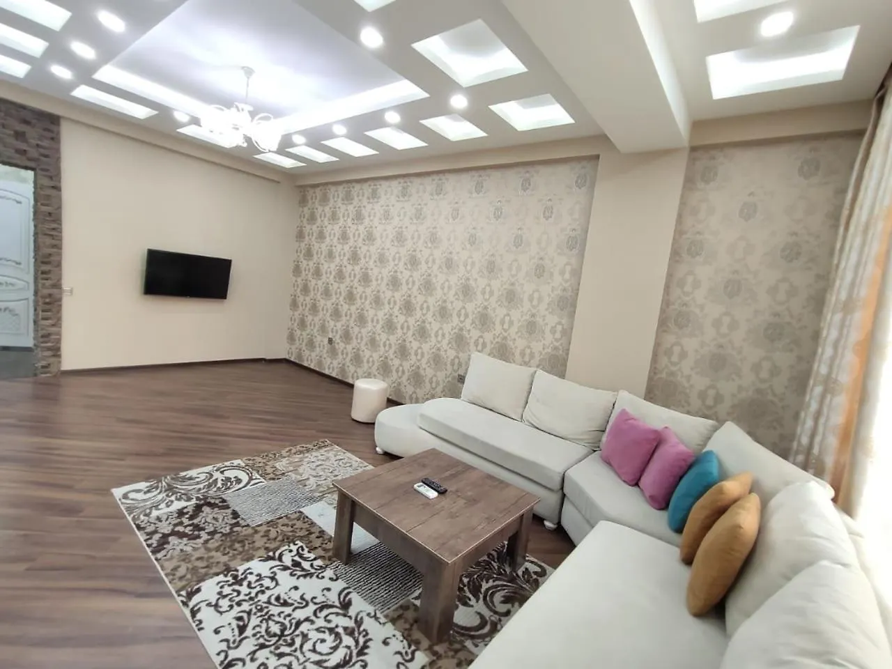 White House Apartment Baku 0*,